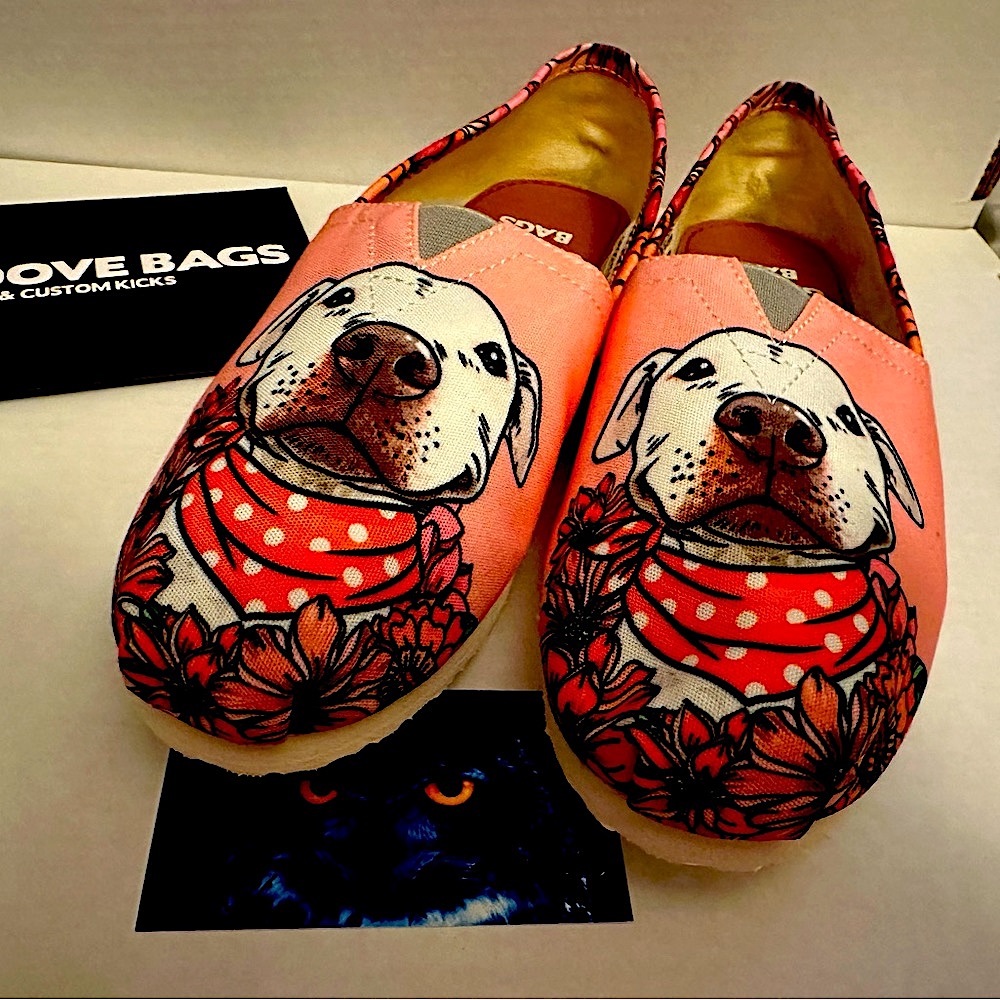 Groove Bags Custom Kicks, Puppy and flowers 🌺
